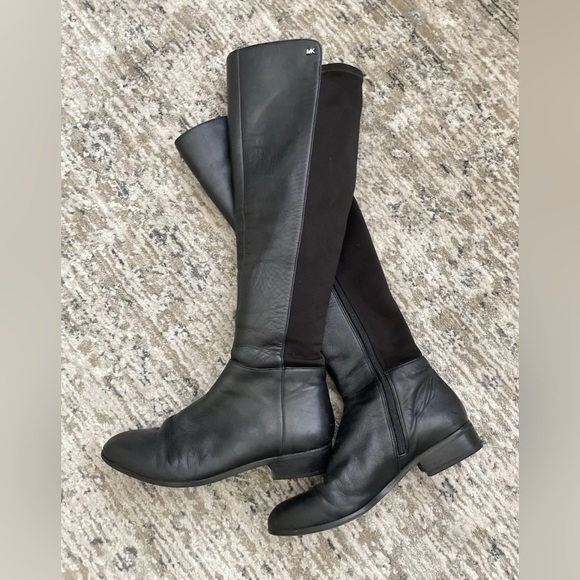 SOLD - Picture 1 of 7